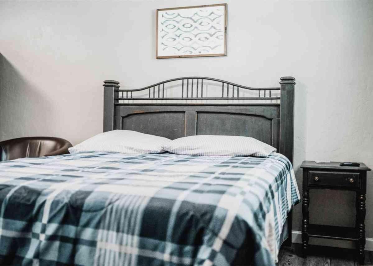 Near Lake Texoma Quad-Plex Kitchenette - 29 Mead Екстериор снимка